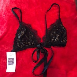 NWT hanky panky bra size M